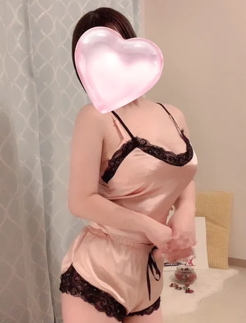 桃沢ねね〜リピート率90% ｜滋賀・草津メンズエステ【SWEET ROSE〜スイートロゼ】